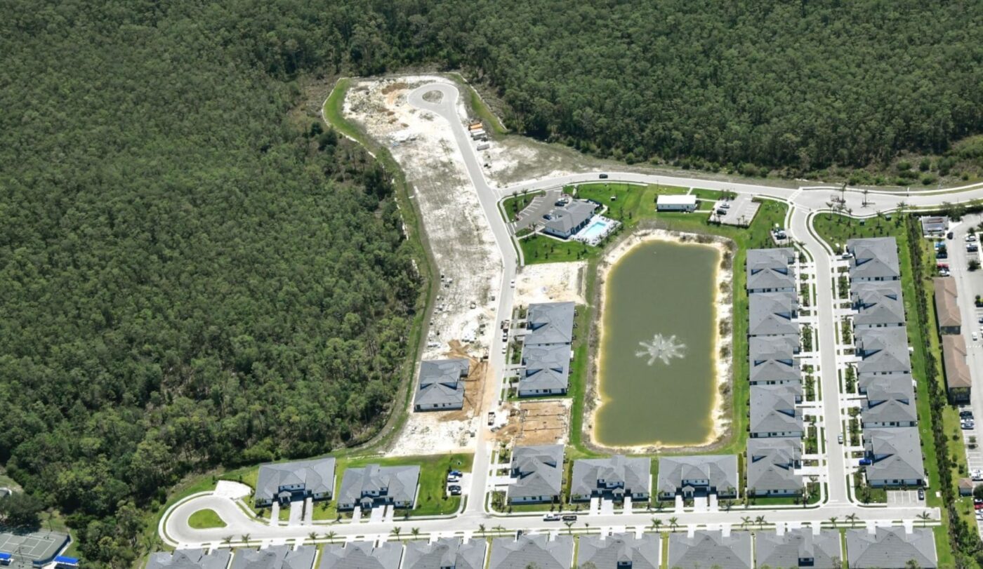 Photo of PARKWAY PRESERVE - 1-Story Villas & 2-Story Townhomes with 1 & 2 Car Garages